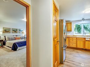 18546 10th Avenue NE, Poulsbo WA 98370