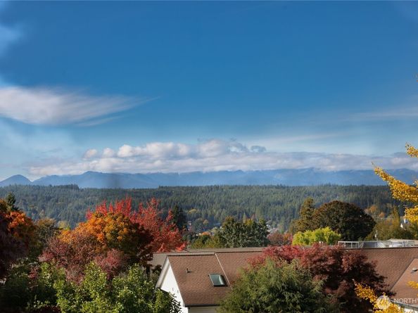 18546 10th Avenue NE, Poulsbo WA 98370