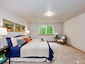 18546 10th Avenue NE, Poulsbo WA 98370