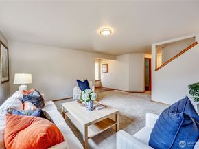 18546 10th Avenue NE, Poulsbo WA 98370