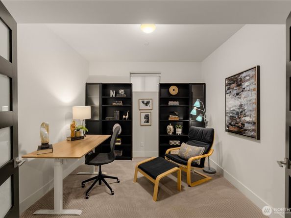 7002 93rd Avenue SE, Mercer Island WA 98040