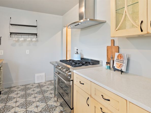 3211 Porter Street, Bremerton WA 98312