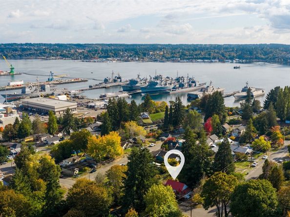 3211 Porter Street, Bremerton WA 98312