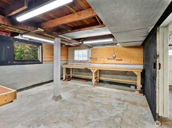 1047 S Donovan Street, Seattle WA 98108