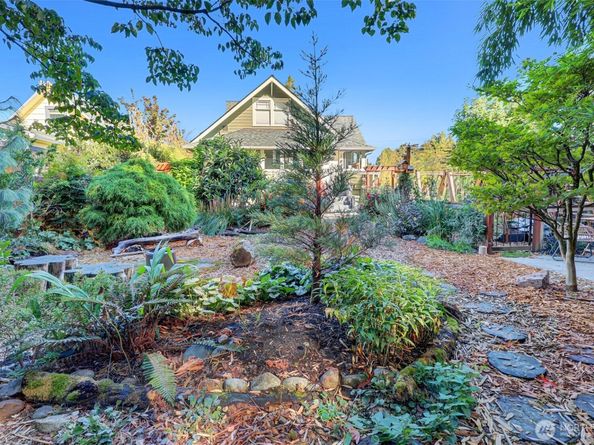 1047 S Donovan Street, Seattle WA 98108