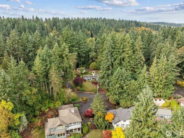 17025 32nd Avenue NE, Lake Forest Park WA 98155