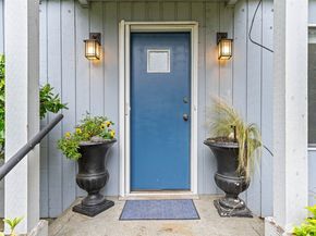 17025 32nd Avenue NE, Lake Forest Park WA 98155