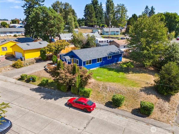 2740 Callahan Drive, Bremerton WA 98310