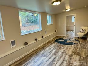 2740 Callahan Drive, Bremerton WA 98310
