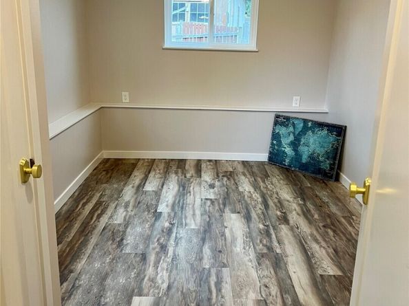 2740 Callahan Drive, Bremerton WA 98310