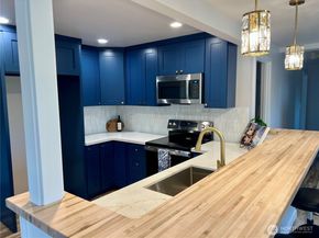 2740 Callahan Drive, Bremerton WA 98310