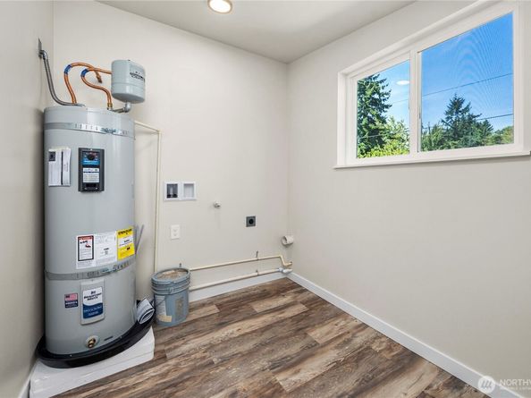 2740 Callahan Drive, Bremerton WA 98310