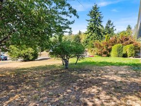 2740 Callahan Drive, Bremerton WA 98310