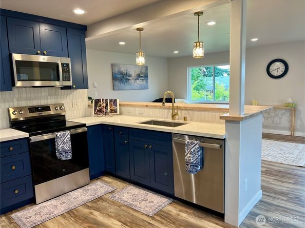 2740 Callahan Drive, Bremerton WA 98310