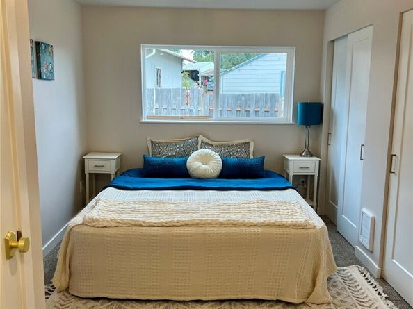 2740 Callahan Drive, Bremerton WA 98310