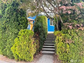 2740 Callahan Drive, Bremerton WA 98310