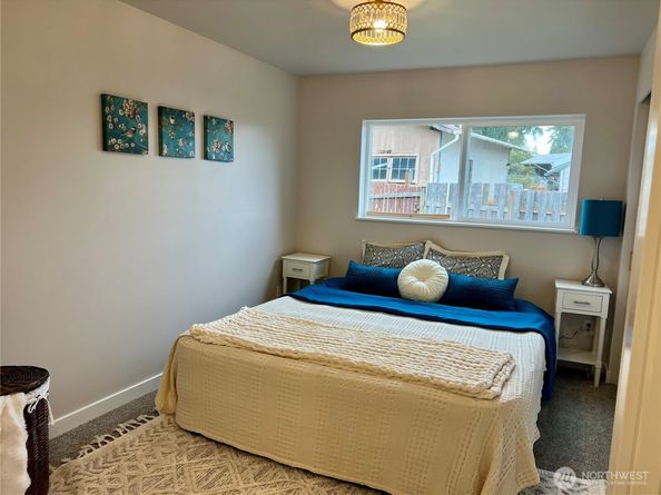 2740 Callahan Drive, Bremerton WA 98310
