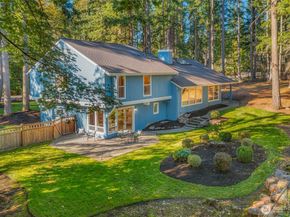 642 213th Place NE, Sammamish WA 98074