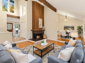 642 213th Place NE, Sammamish WA 98074
