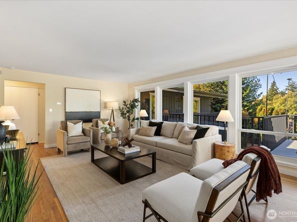 19811 11th Avenue NW, Shoreline WA 98177