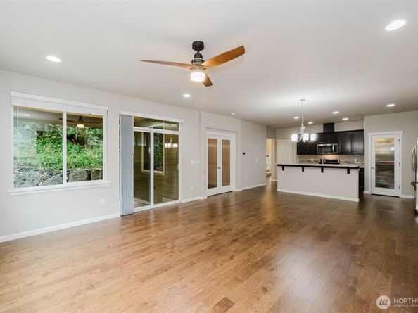 3850 Portside Drive, Bremerton WA 98312