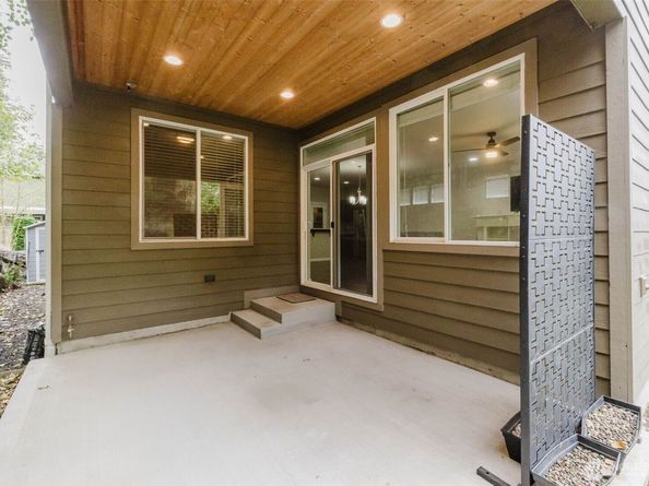 3850 Portside Drive, Bremerton WA 98312