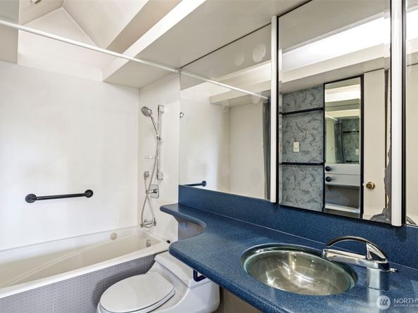 15214 NE 8th Street G5, Bellevue WA 98007