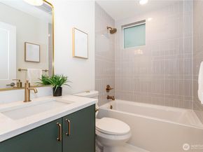 7341 21st Avenue NE, Seattle WA 98115