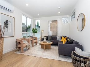 7341 21st Avenue NE, Seattle WA 98115