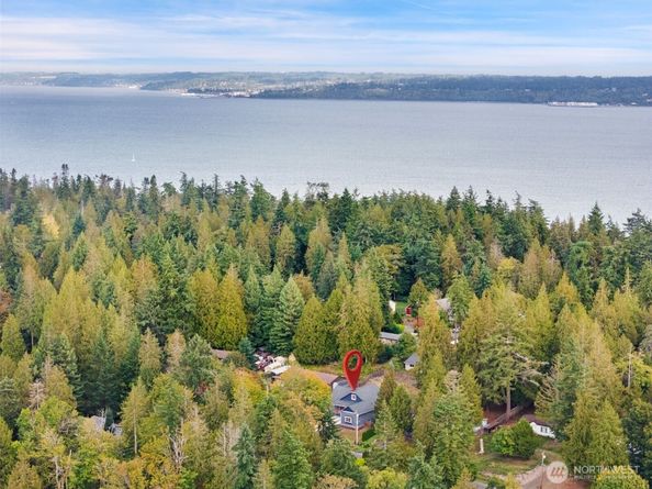 21272 Virginia Avenue NE, Kingston WA 98346