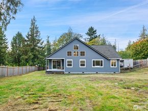 21272 Virginia Avenue NE, Kingston WA 98346