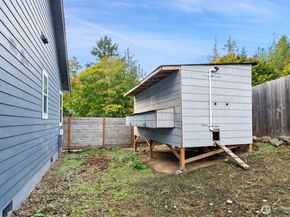 21272 Virginia Avenue NE, Kingston WA 98346