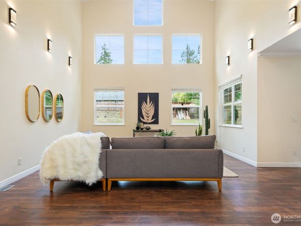 21272 Virginia Avenue NE, Kingston WA 98346
