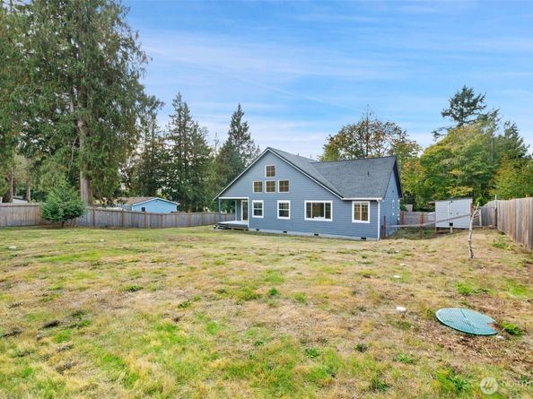 21272 Virginia Avenue NE, Kingston WA 98346