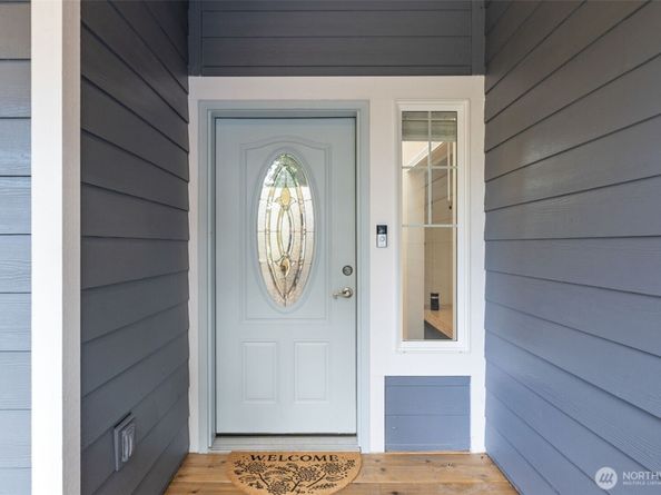 21272 Virginia Avenue NE, Kingston WA 98346