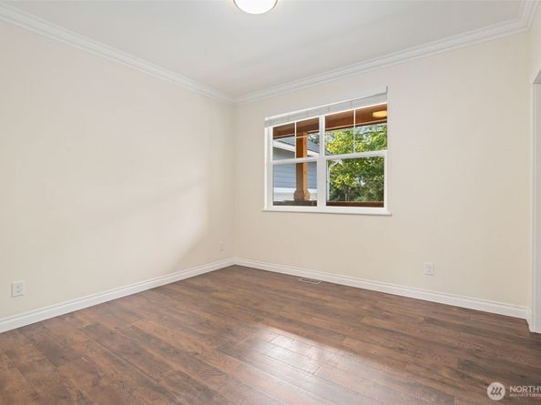 21272 Virginia Avenue NE, Kingston WA 98346