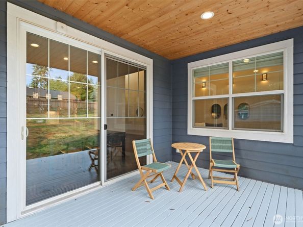 21272 Virginia Avenue NE, Kingston WA 98346