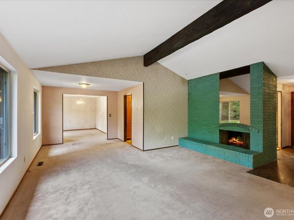 3320 NE 178th Street, Lake Forest Park WA 98155