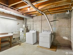 3320 NE 178th Street, Lake Forest Park WA 98155