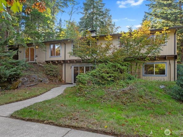 3320 NE 178th Street, Lake Forest Park WA 98155