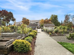 3752 Providence Point Drive SE 1403, Issaquah WA 98029