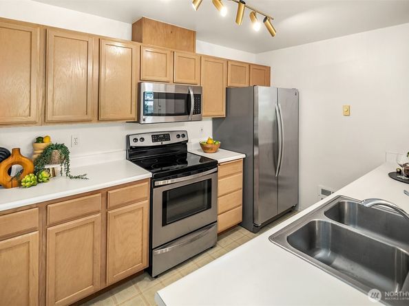 3752 Providence Point Drive SE 1403, Issaquah WA 98029