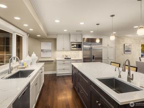 5727 63rd Avenue NE, Seattle WA 98105