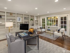 5727 63rd Avenue NE, Seattle WA 98105