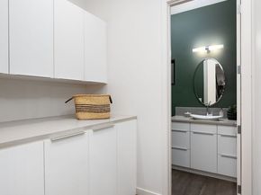 4815 Evanston Avenue N B, Seattle WA 98103