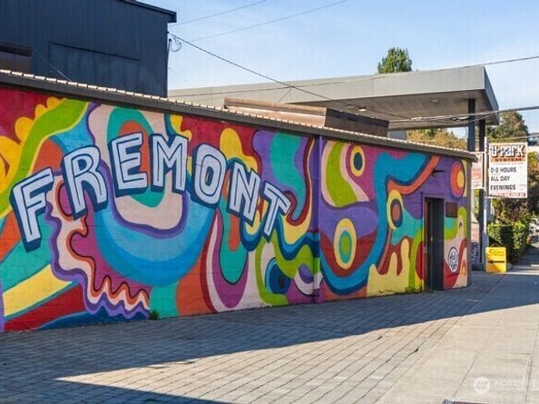 4815 Evanston Avenue N B, Seattle WA 98103