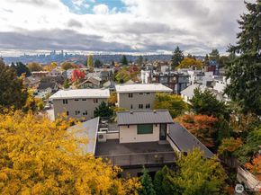 4815 Evanston Avenue N B, Seattle WA 98103