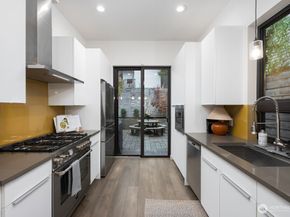 4815 Evanston Avenue N B, Seattle WA 98103