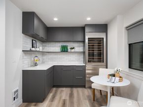 4815 Evanston Avenue N B, Seattle WA 98103