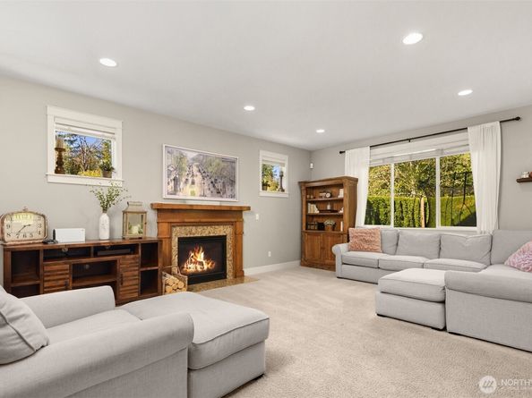 1719 271st Avenue SE, Sammamish WA 98075